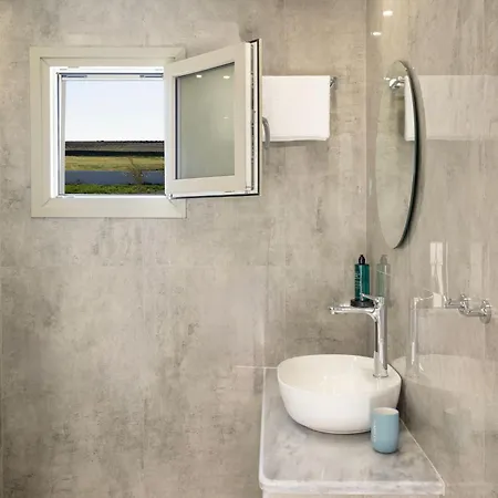 Windmillside Luxury Apartment *