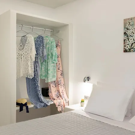 Windmillside Luxury * Emporio (Santorini)