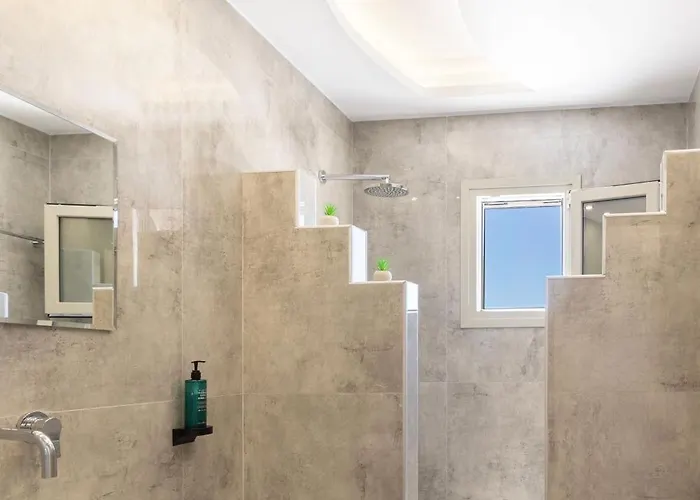 Windmillside Luxury Apartment