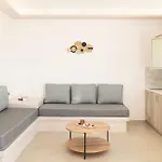 Windmillside Luxury * Emporio (Santorini)