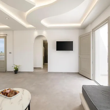 Windmillside Luxury * Emporio (Santorini)