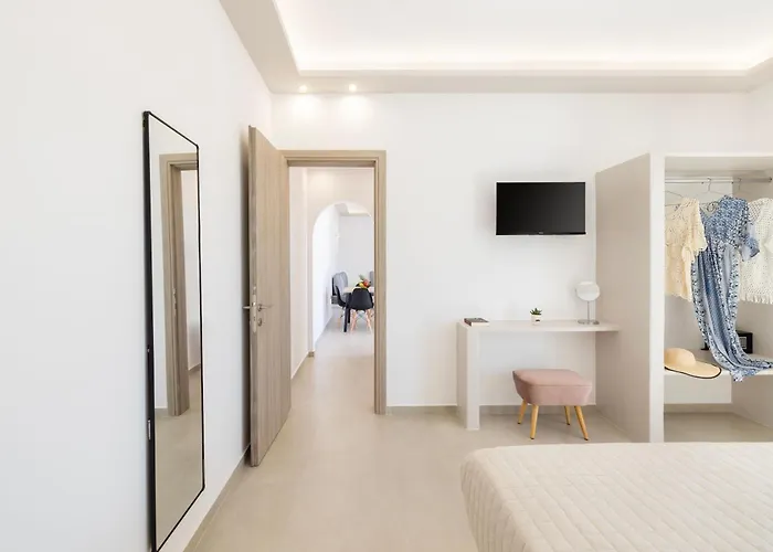 Windmillside Luxury Daire Emporio (Santorini)