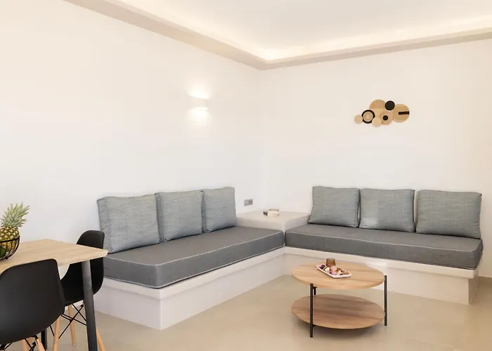 Windmillside Luxury Daire Emporio (Santorini)