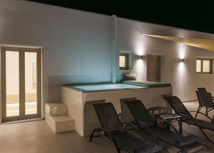 Windmillside Luxury * Emporio (Santorini)