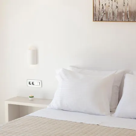 Windmillside Luxury Апартаменты Emporio (Santorini)
